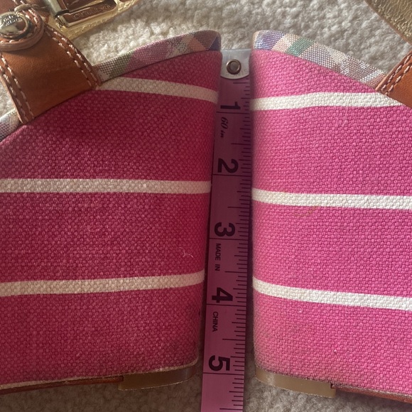 Coach Barbie/Candy Stripe Wedges 🩷 - Picture 13 of 16